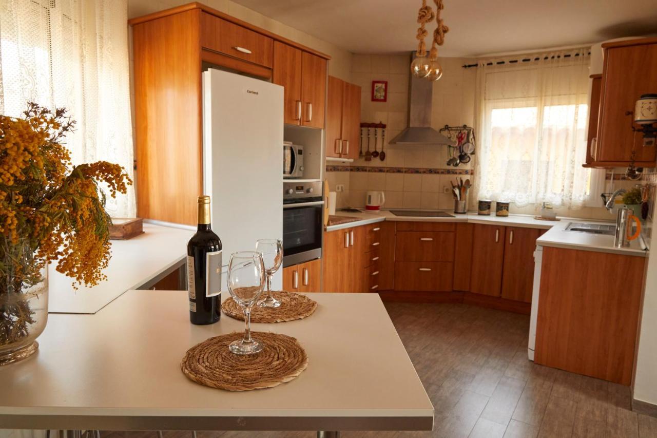 Amazing Vila Close To Sitges, Jacuzzi, Swimming Pool & Exellent Views Olivella ภายนอก รูปภาพ